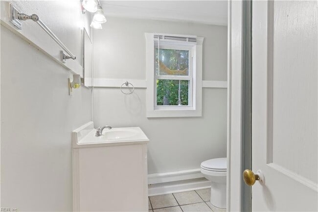 Building Photo - 108 Cooley Rd