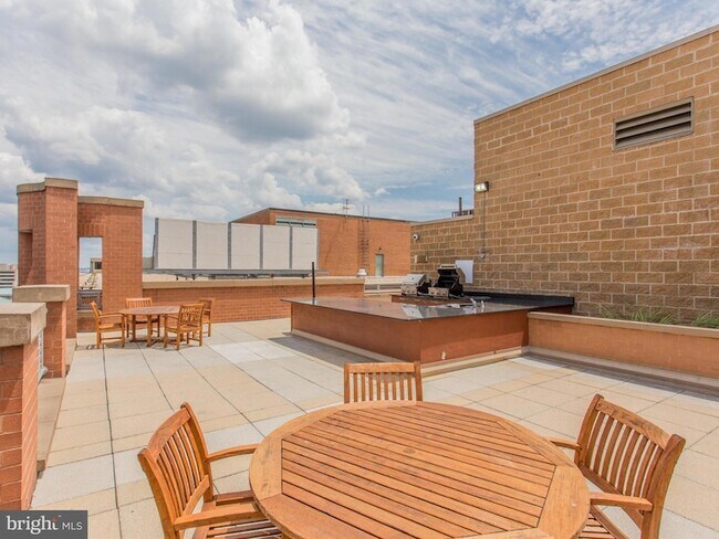 Building Photo - 631 D Street NW