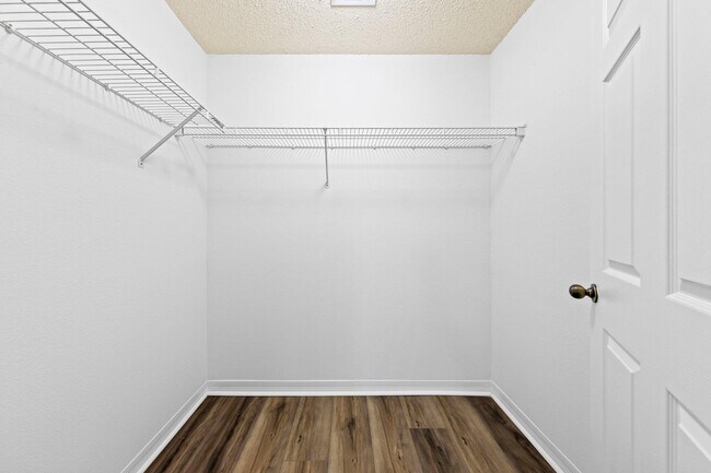 Building Photo - 4276 Calinda Ln