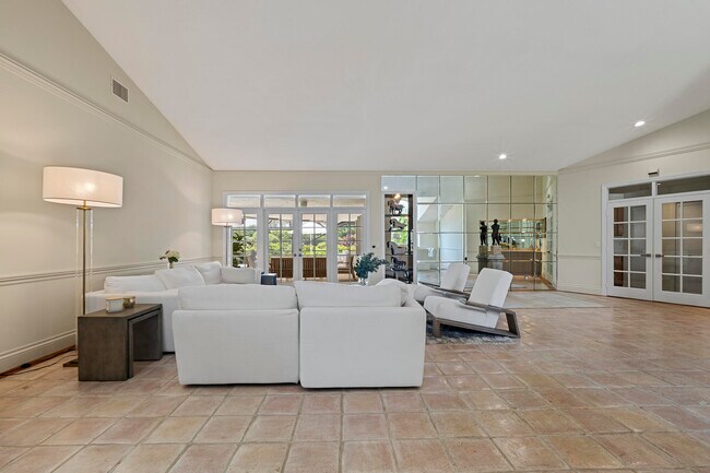Building Photo - 10252 Shireoaks Ln