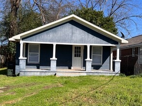 Building Photo - 711 36th Ave
