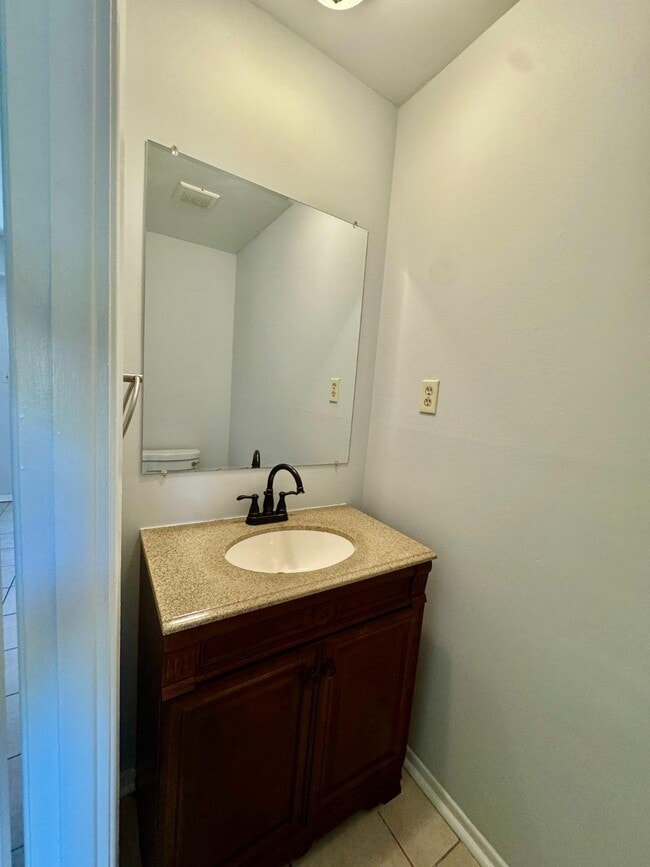 Building Photo - 2911 Tallow Ln