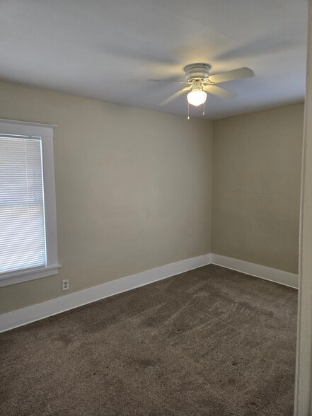 Hall to Bd1 - 295 Crestwood Ave