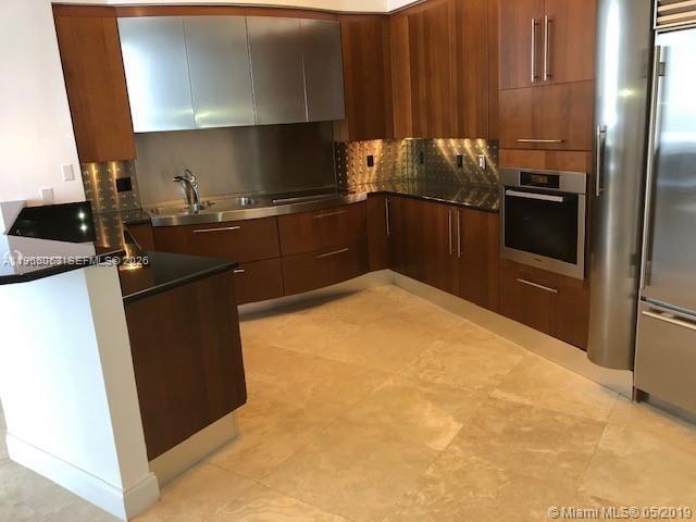 Building Photo - 18101 Collins Ave