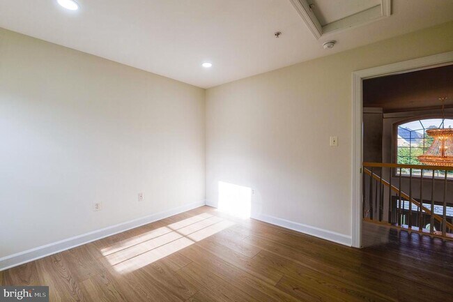 Building Photo - 7709 Killbarron Dr