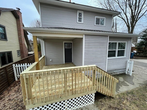 Building Photo - 503 Briarwood Ave SE