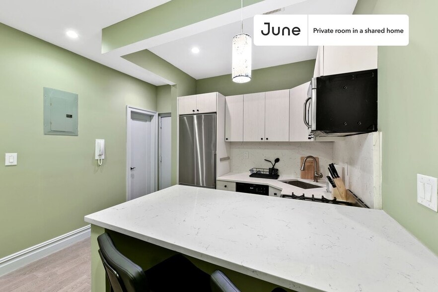 Building Photo - Room in Shared 3 bed/2 bath home in East Village