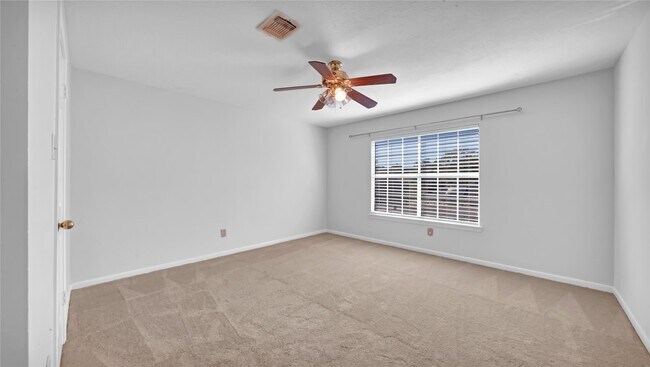 Building Photo - 4622 Grand Cayman Dr