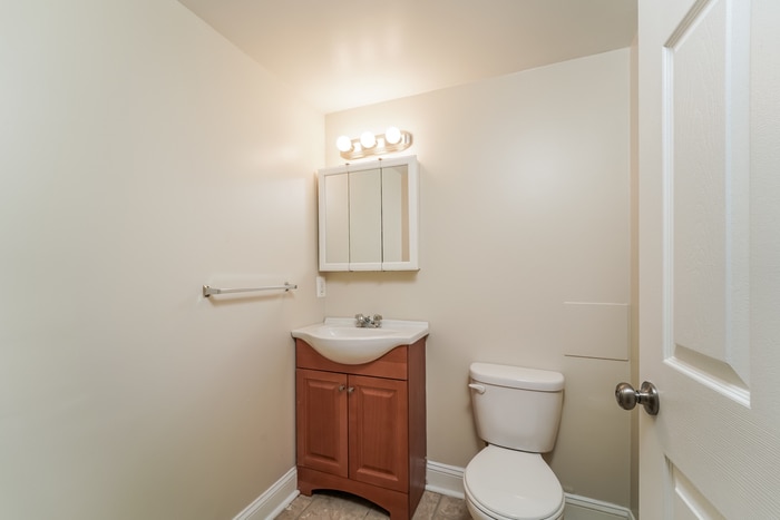 Building Photo - 1917 Searles Rd