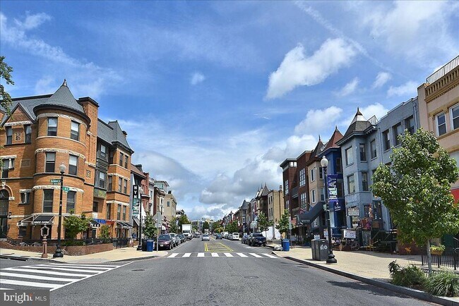Building Photo - 1851 Columbia Rd NW