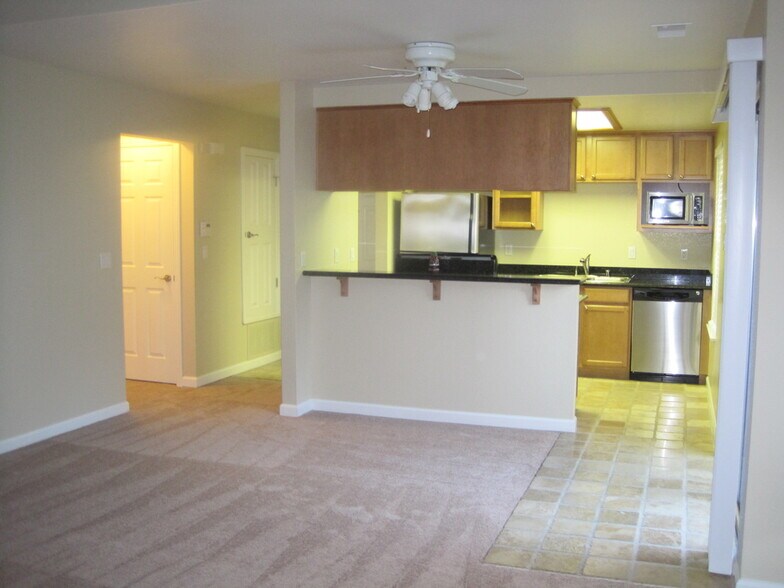 Building Photo - 3909 Dale Rd