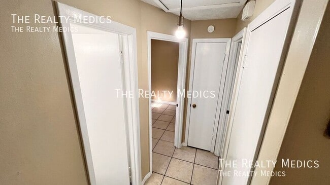 Building Photo - 3226 Redditt Rd