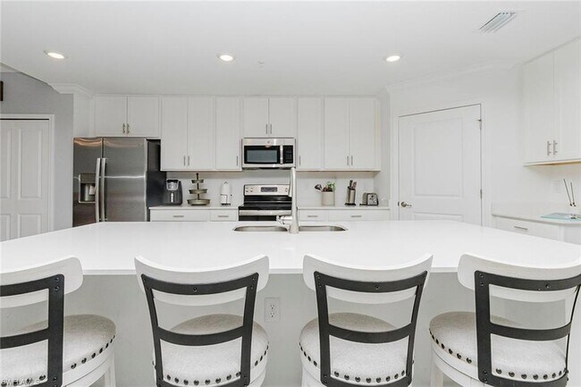 Building Photo - 6082 National Blvd