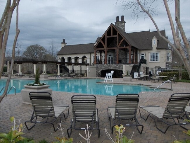Building Photo - 3 Bed 2.5 Bath 2 story townhome in Christe...