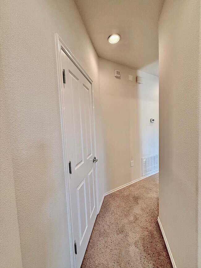 Building Photo - 13600 Breton Ridge St