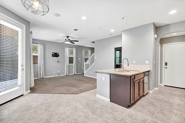 Building Photo - 1446 Sundial Way
