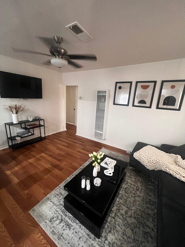 Building Photo - 9531 E Avenue T12