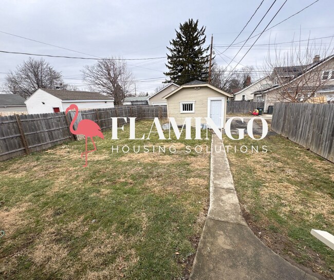 Building Photo - Charming Home in Dayton’s Gem City – Convenient Wayne Ave Location