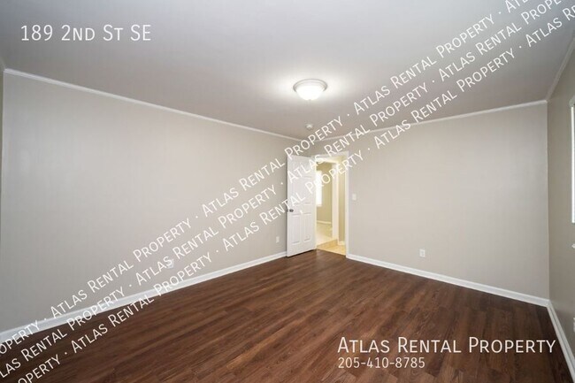 Building Photo - 189 2nd St SE