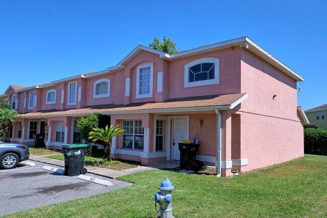 Building Photo - Nice 3 bedroom /2 bath 2 story townhome at Park Place at Meadows Woods in Orlando