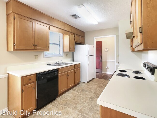 Building Photo - 2 br, 2 bath House - 1016 Vineyards Drive