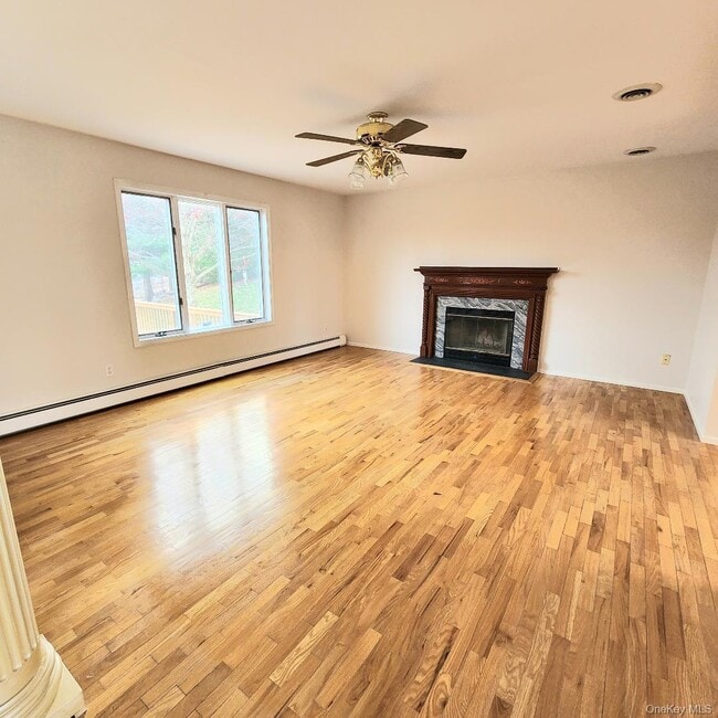 Building Photo - 13 Mesa Pl