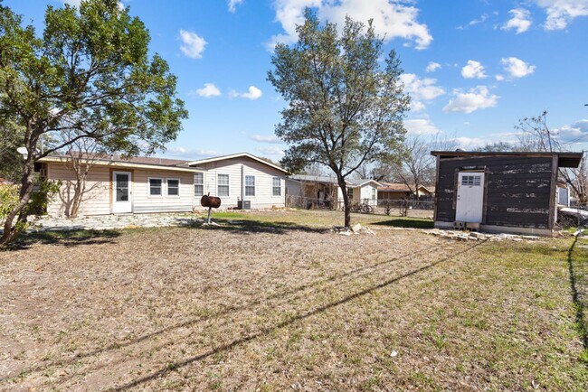 Building Photo - 210 Dryden Dr