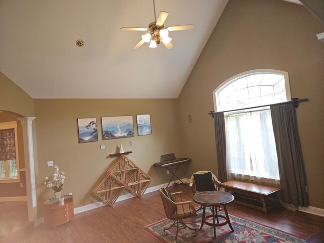 Building Photo - 688 Fox Hollow Ct