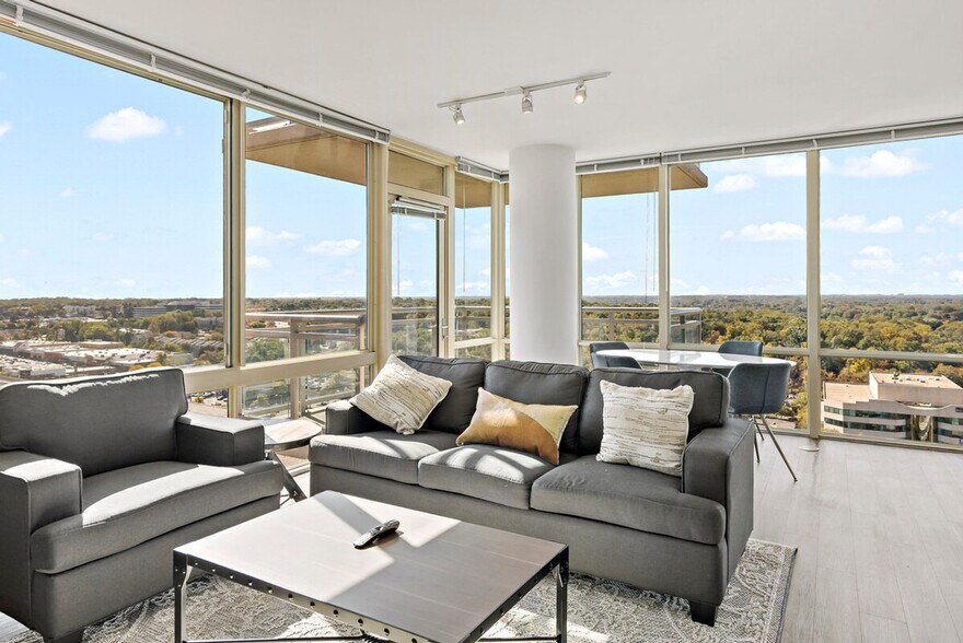 Building Photo - 1751 Pinnacle Dr