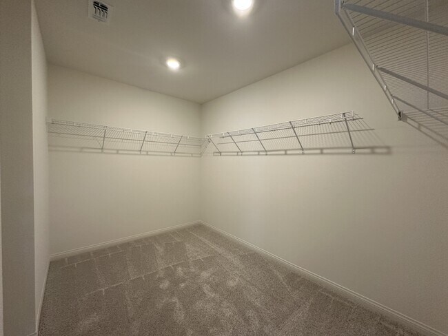 Building Photo - 6574 Tumoulin St