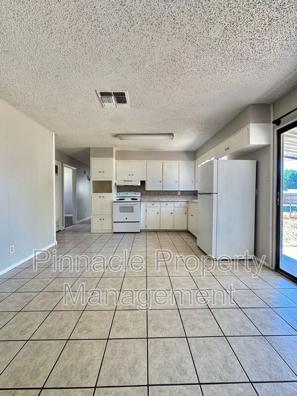Building Photo - 2707 Lsu Ave