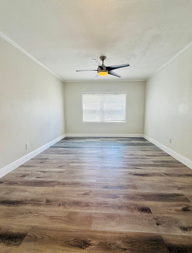 Building Photo - 1735 Michigan Ave NE