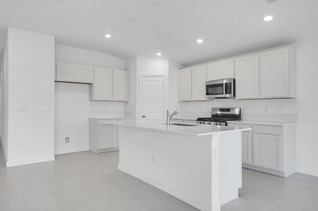 Building Photo - 6394 Windwood Wy