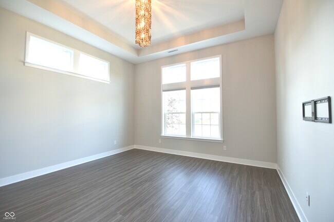 Building Photo - 1567 Jensen Dr