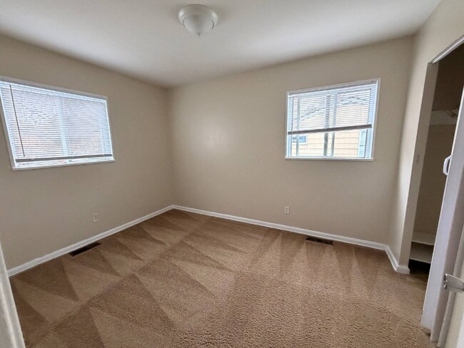 Building Photo - 3318 N 36th St