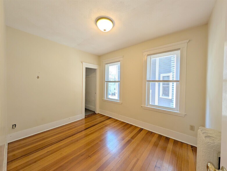 Building Photo - 79 Conwell Ave