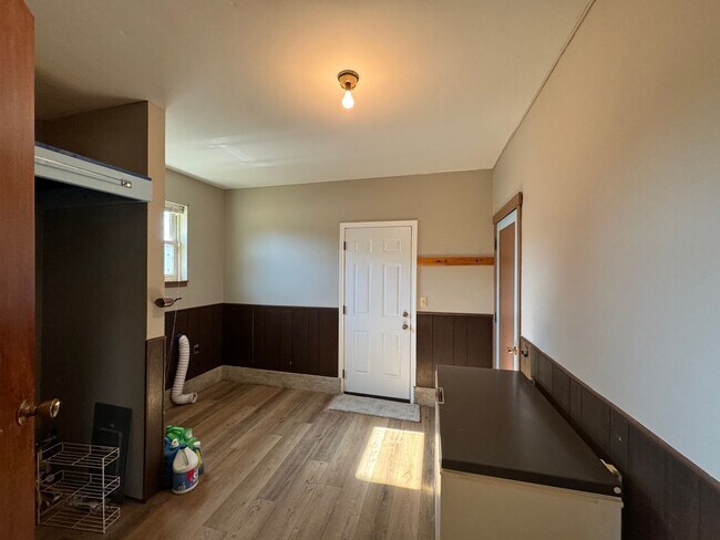 Building Photo - Single Family home