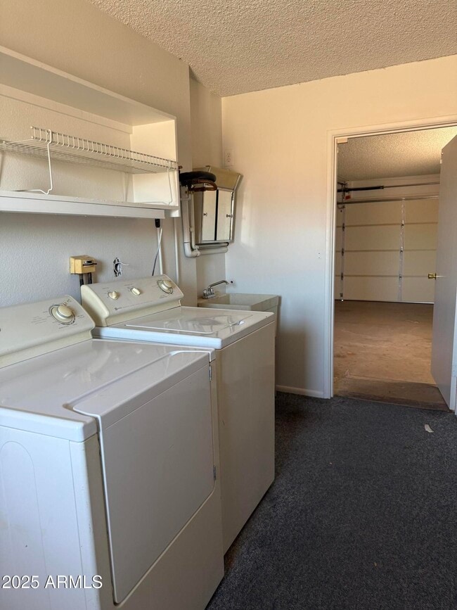 Building Photo - 9338 W Glen Oaks Cir N