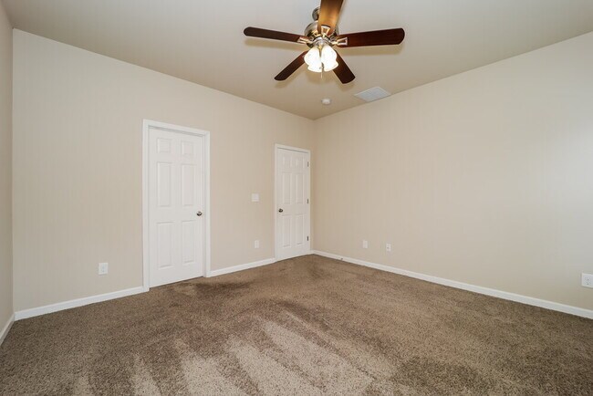 Building Photo - 176 Prescott Dr