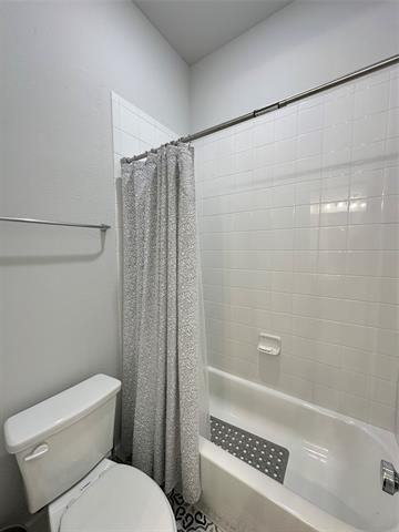 Building Photo - 3880 Verona St