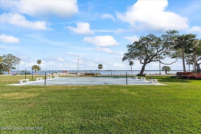 Building Photo - 1025 Rockledge Dr