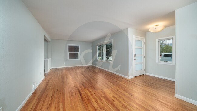 Building Photo - Immaculate rancher near Patty Jewett Neighborhood