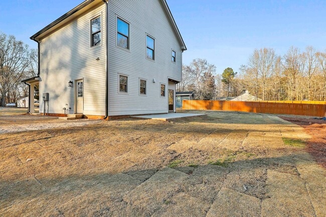 Building Photo - New Construction Rental WALKABLE to Downtown Senoia!