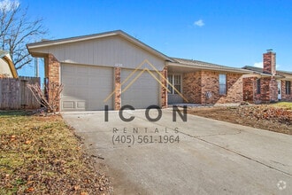 Building Photo - 1038 S Highland Dr