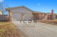 Building Photo - 1038 S Highland Dr