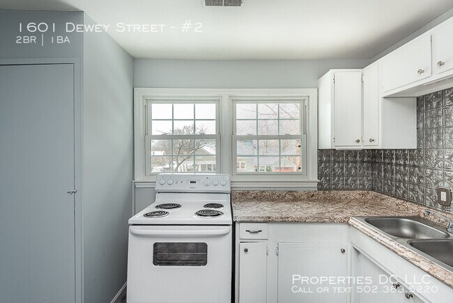 Building Photo - 1601 Dewey St