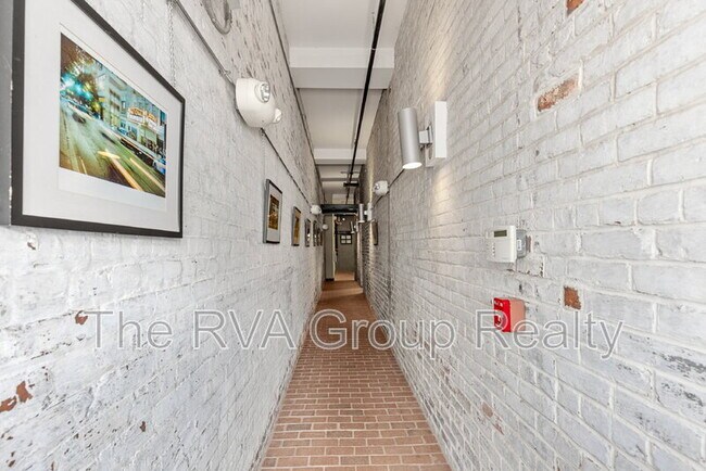Building Photo - 110 W Marshall St