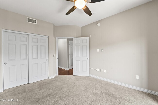 Building Photo - 5350 E Deer Valley Dr