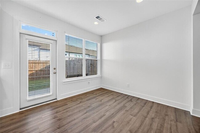 Building Photo - 114 Auburn Valley Wy