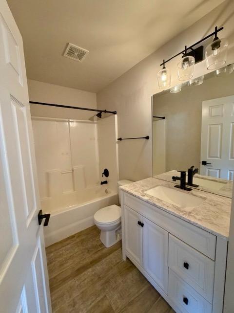 Building Photo - 4195 Washington Blvd